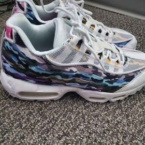 Nike Air Max 95 ERDL Party Camo Size 11/11.5